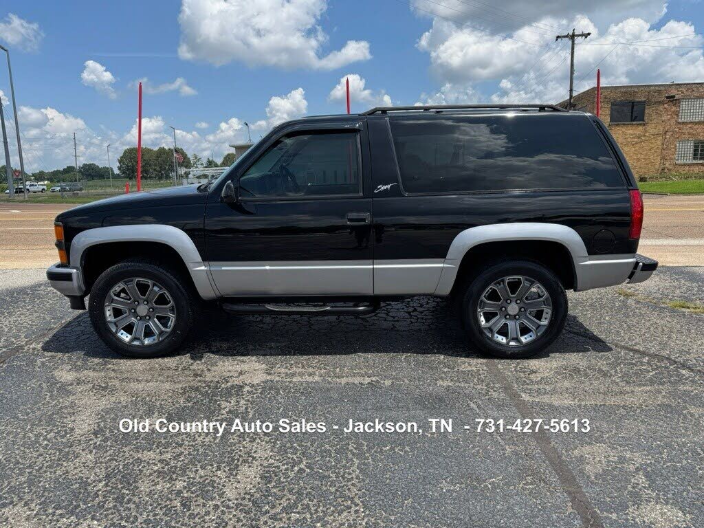 1997 Chevrolet Tahoe 2-Door 4WD
