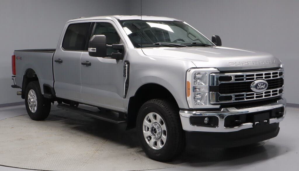 2023 Ford F-250 Super Duty XLT Crew Cab 4WD