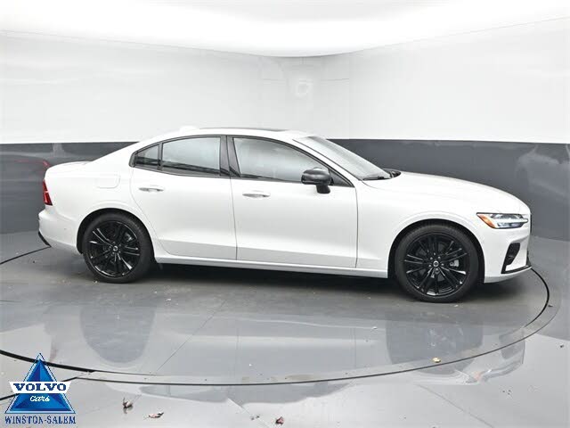 2024 Volvo S60 B5 Plus Black Edition AWD