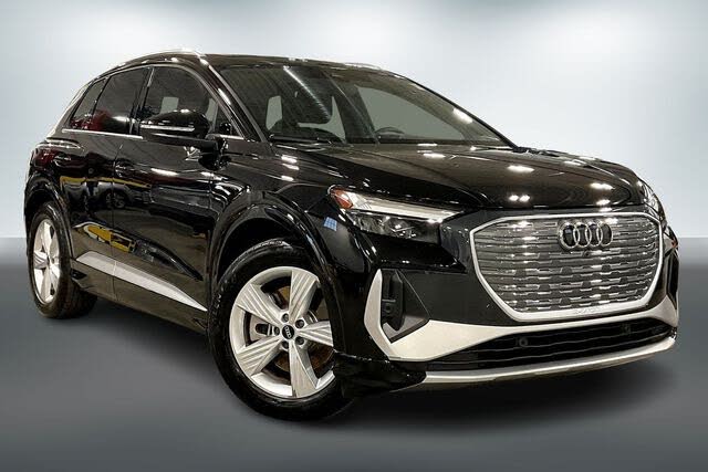 2025 Audi Q4 e-tron quattro Premium Plus 55