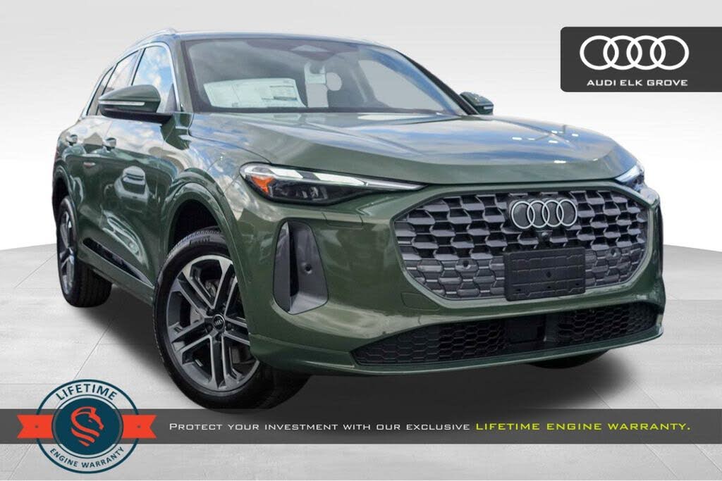 2025 Audi Q5 quattro Premium 40 TFSI