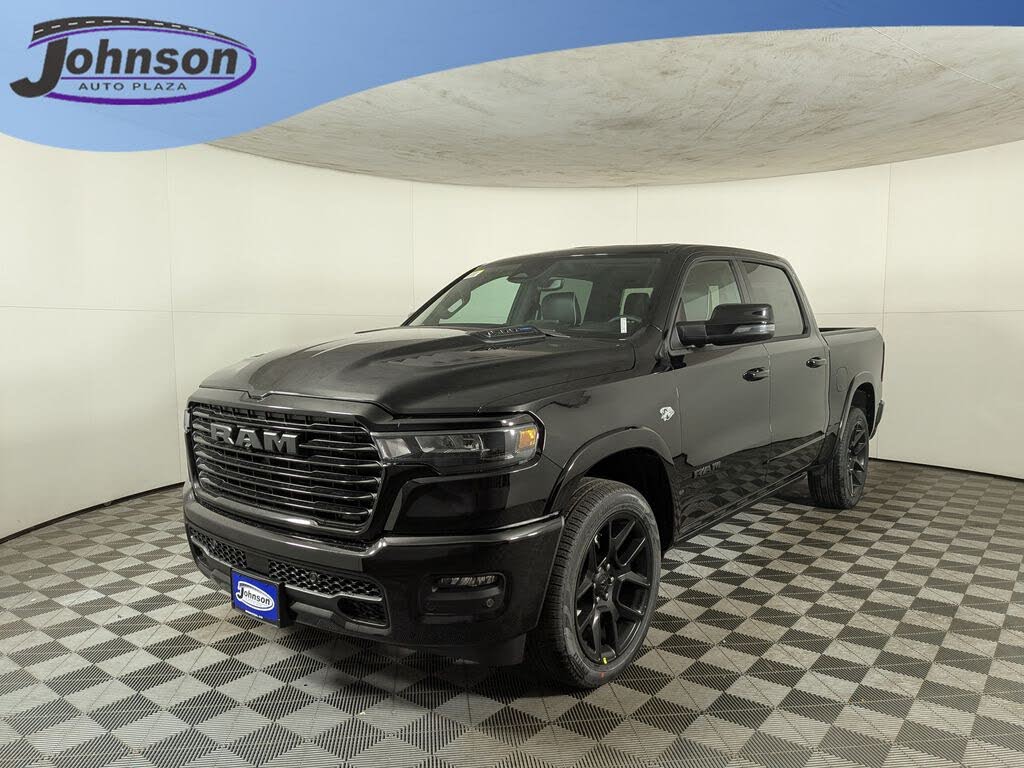 2026 RAM 1500 Laramie Crew Cab 4WD