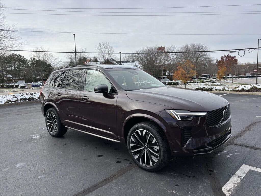 2026 Volvo XC90 B6 Ultra Dark 7-Passenger AWD