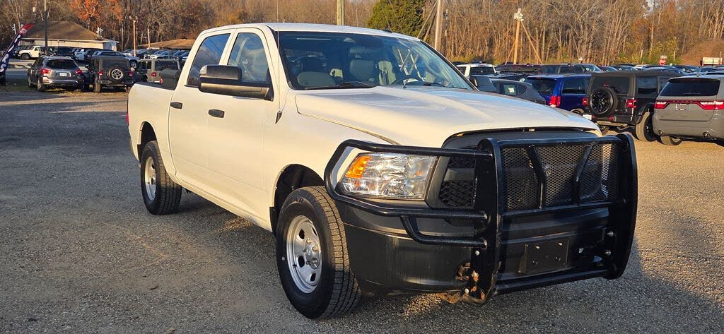 2022 RAM 1500 Classic Tradesman Crew Cab 4WD