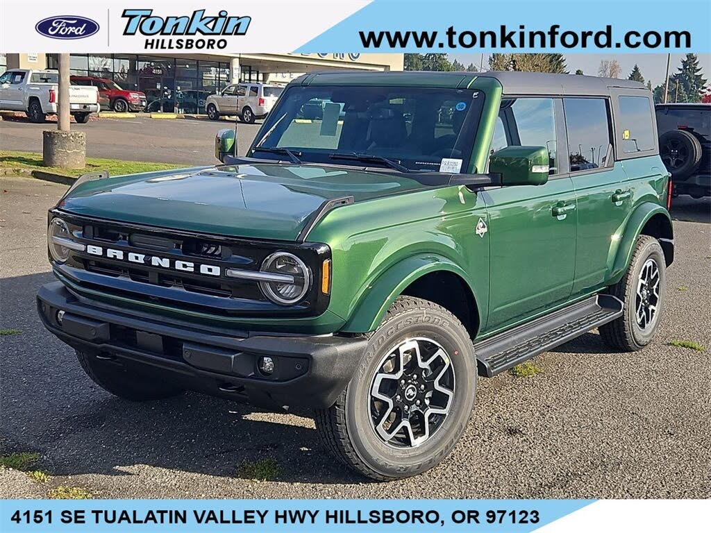 2025 Ford Bronco Outer Banks 4-Door 4WD