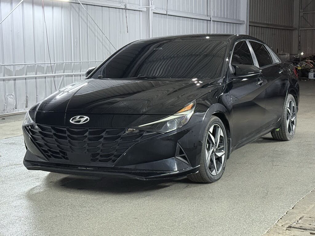 2023 Hyundai Elantra SEL FWD