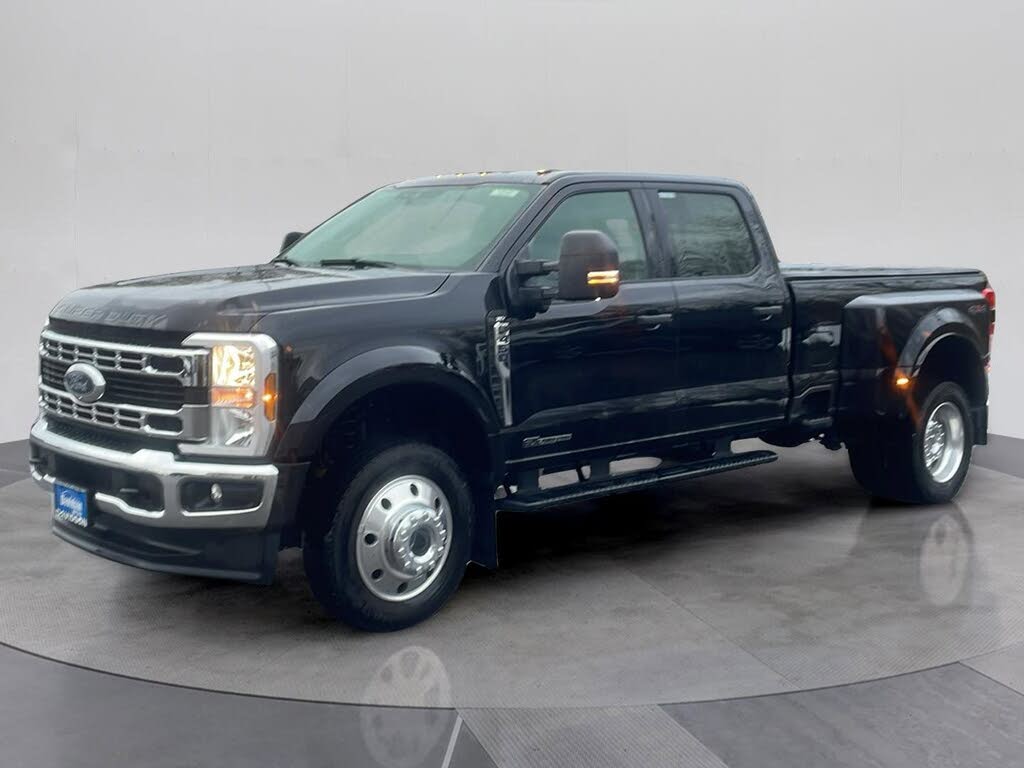 2025 Ford F-450 Super Duty XLT Crew Cab LB DRW 4WD