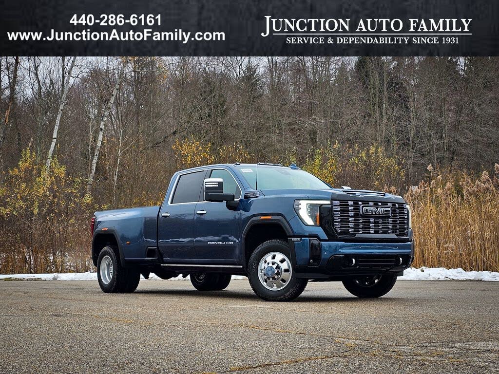 2026 GMC Sierra 3500HD Denali Ultimate Crew Cab 4WD