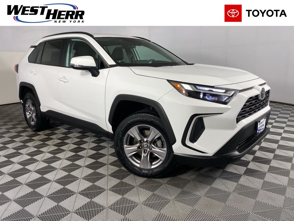 2023 Toyota RAV4 XLE AWD