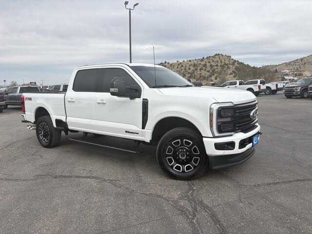 2025 Ford F-250 Super Duty Platinum Crew Cab 4WD