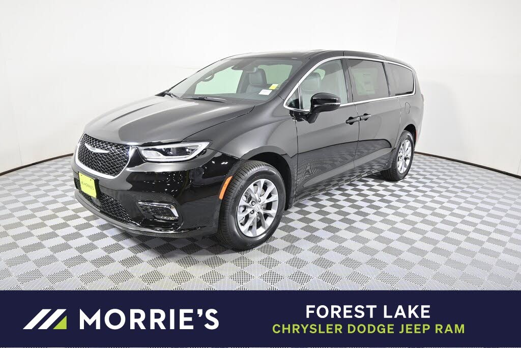 2026 Chrysler Pacifica Select AWD