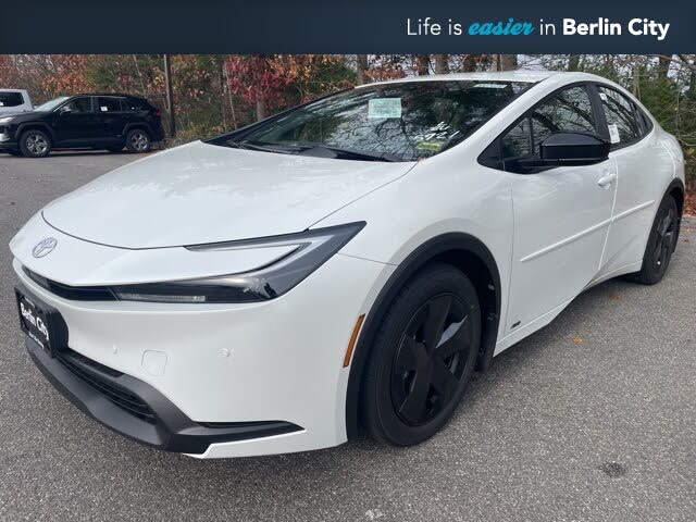 2026 Toyota Prius LE AWD