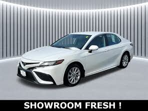 Toyota Camry SE FWD