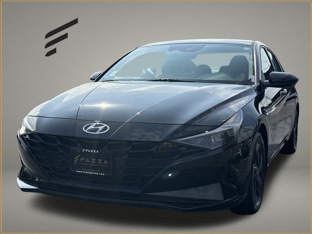 2023 Hyundai Elantra SEL FWD