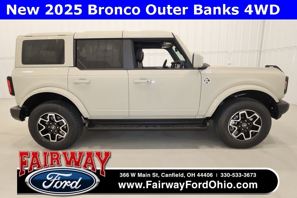 2025 Ford Bronco Outer Banks 4-Door 4WD