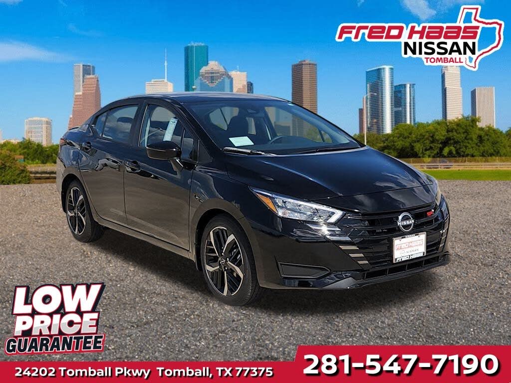 2025 Nissan Versa SR FWD