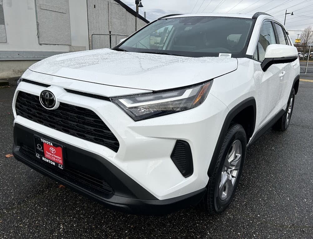 2025 Toyota RAV4 XLE AWD