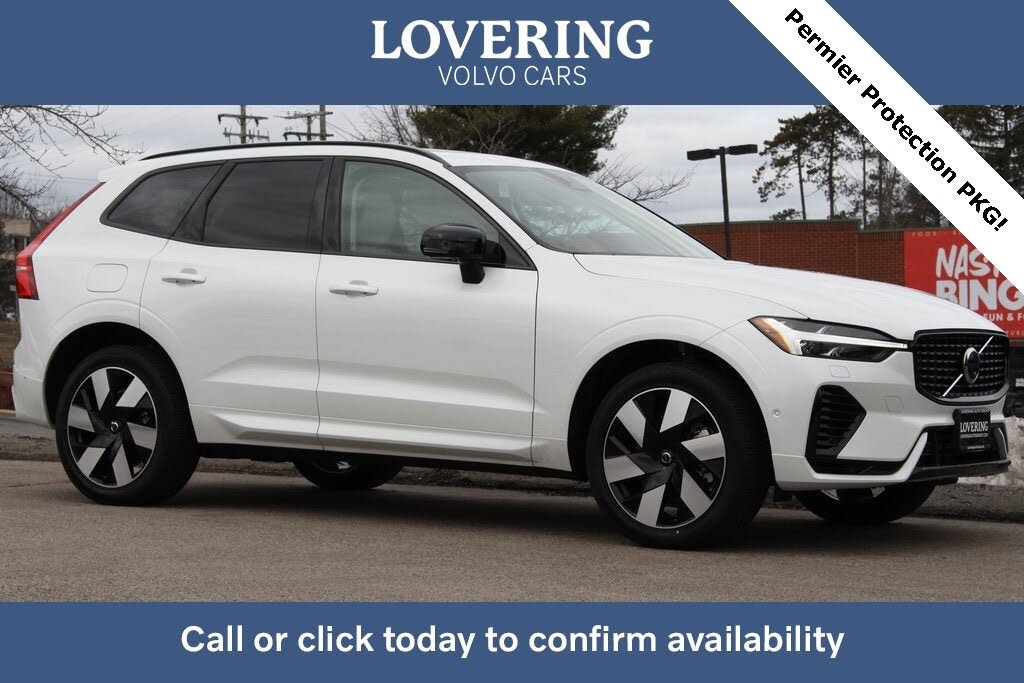 2025 Volvo XC60 Recharge T8 Plus Dark Theme eAWD