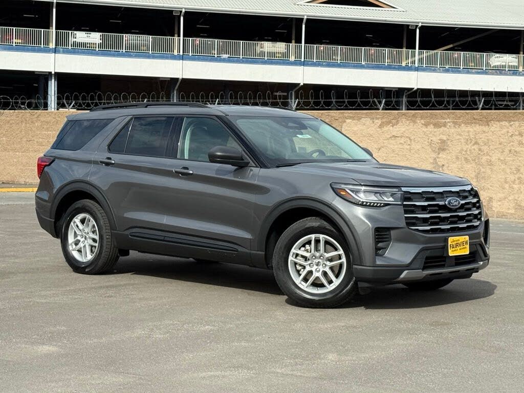 2026 Ford Explorer Active RWD