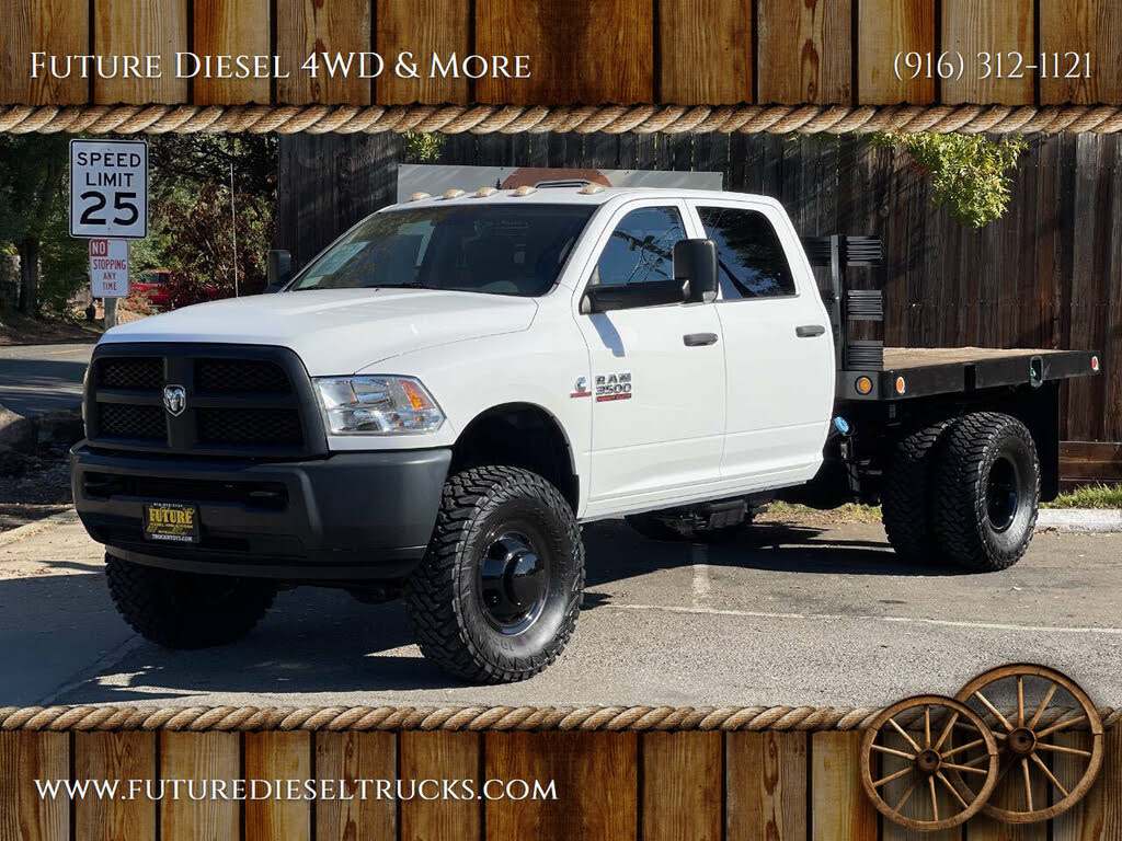 2014 RAM 3500 Chassis Tradesman Crew Cab 4WD