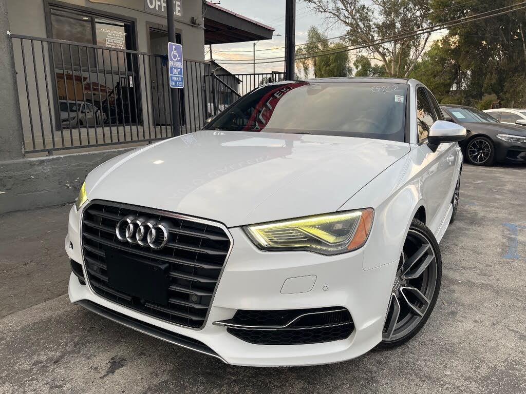 2015 Audi S3 2.0T quattro Prestige AWD