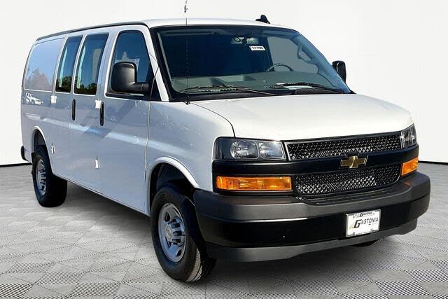 2025 Chevrolet Express Cargo 2500 RWD