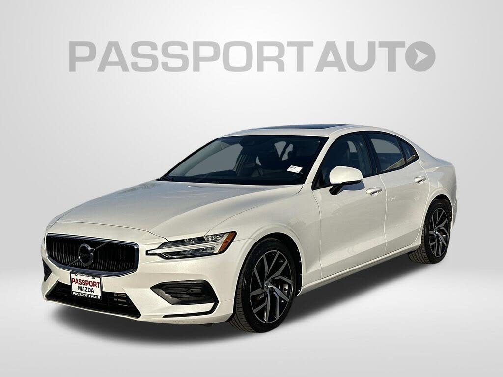 2020 Volvo S60 T6 Momentum AWD