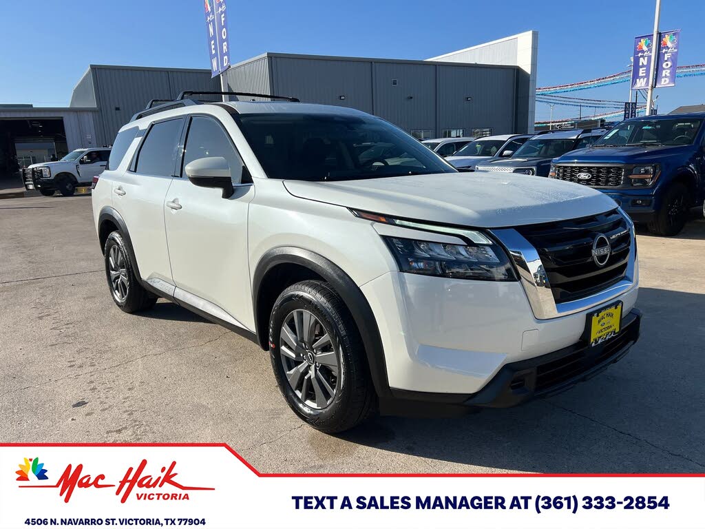 2023 Nissan Pathfinder SV FWD