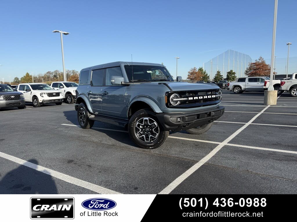 2025 Ford Bronco Outer Banks 4-Door 4WD