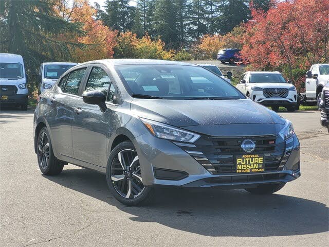 2025 Nissan Versa SR FWD