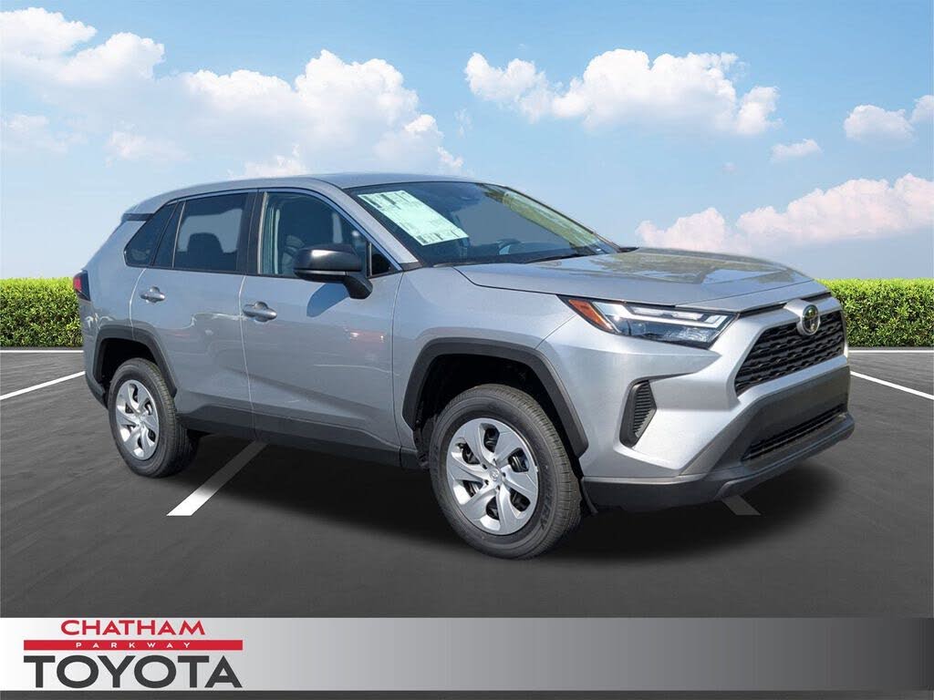 2025 Toyota RAV4 LE FWD