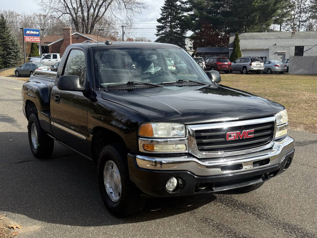 2004 GMC Sierra 1500 2 Dr SLE 4WD Standard Cab LB