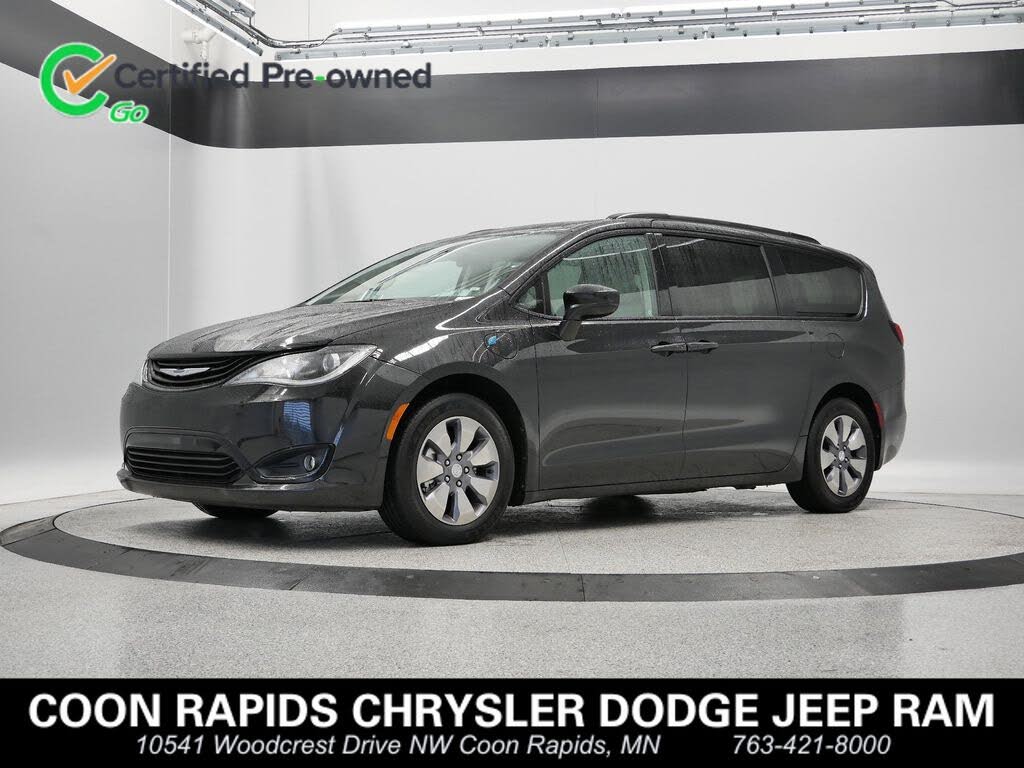 2018 Chrysler Pacifica Hybrid Touring Plus FWD