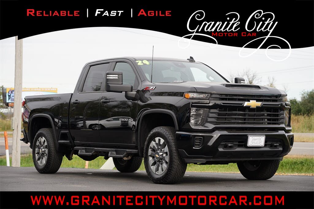 2024 Chevrolet Silverado 2500HD Custom Crew Cab 4WD