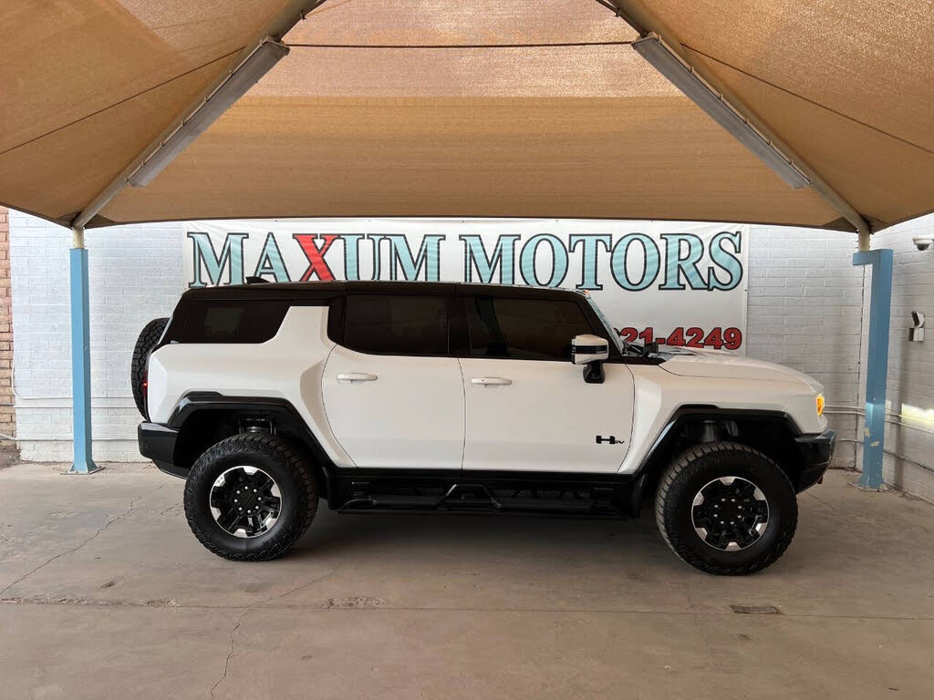 2024 GMC Hummer EV SUV 2X AWD