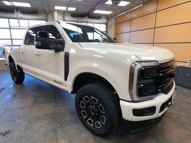 2026 Ford F-350 Super Duty Platinum Crew Cab 4WD