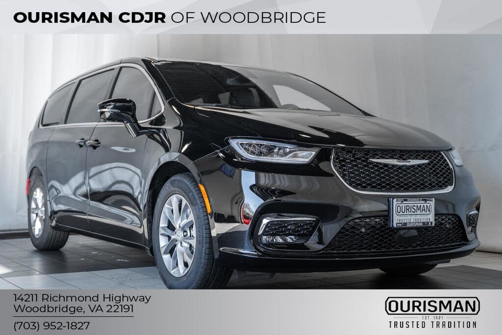 2026 Chrysler Pacifica Limited FWD