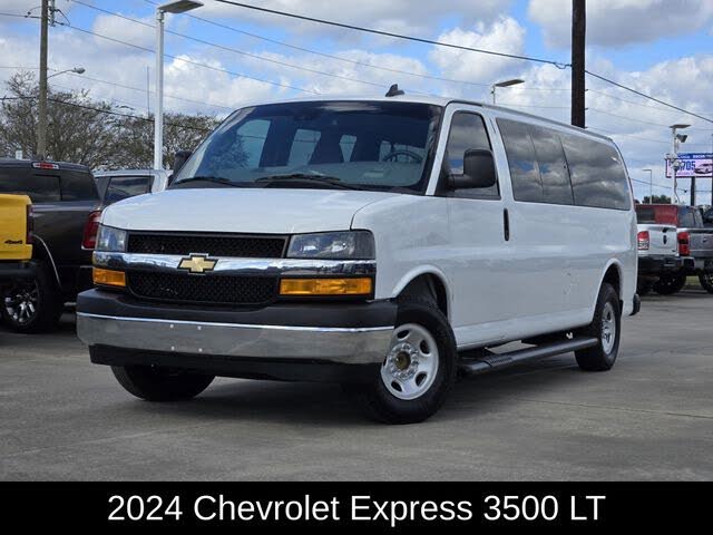 2024 Chevrolet Express 3500 LT Extended RWD
