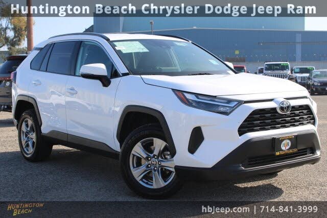 2024 Toyota RAV4 XLE FWD