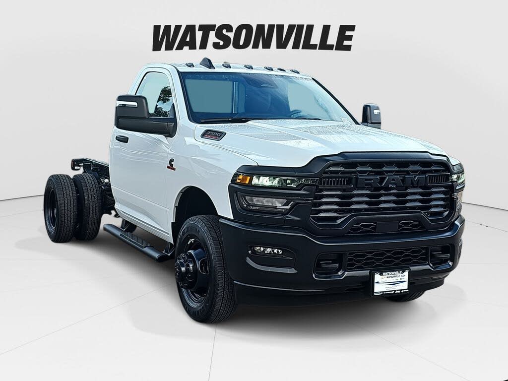2026 RAM 3500 Chassis Tradesman Regular Cab DRW 4WD