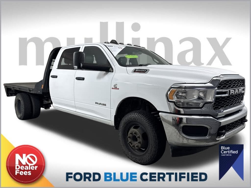 2022 RAM 3500 Chassis Tradesman Crew Cab DRW 4WD