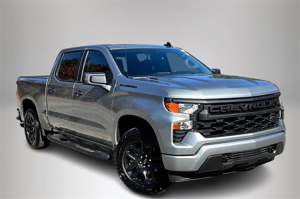 2025 Chevrolet Silverado 1500 Custom Crew Cab 4WD