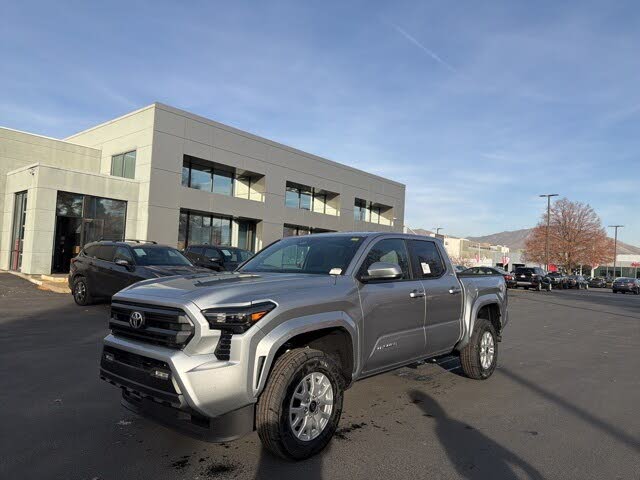 2025 Toyota Tacoma SR5 Double Cab 4WD