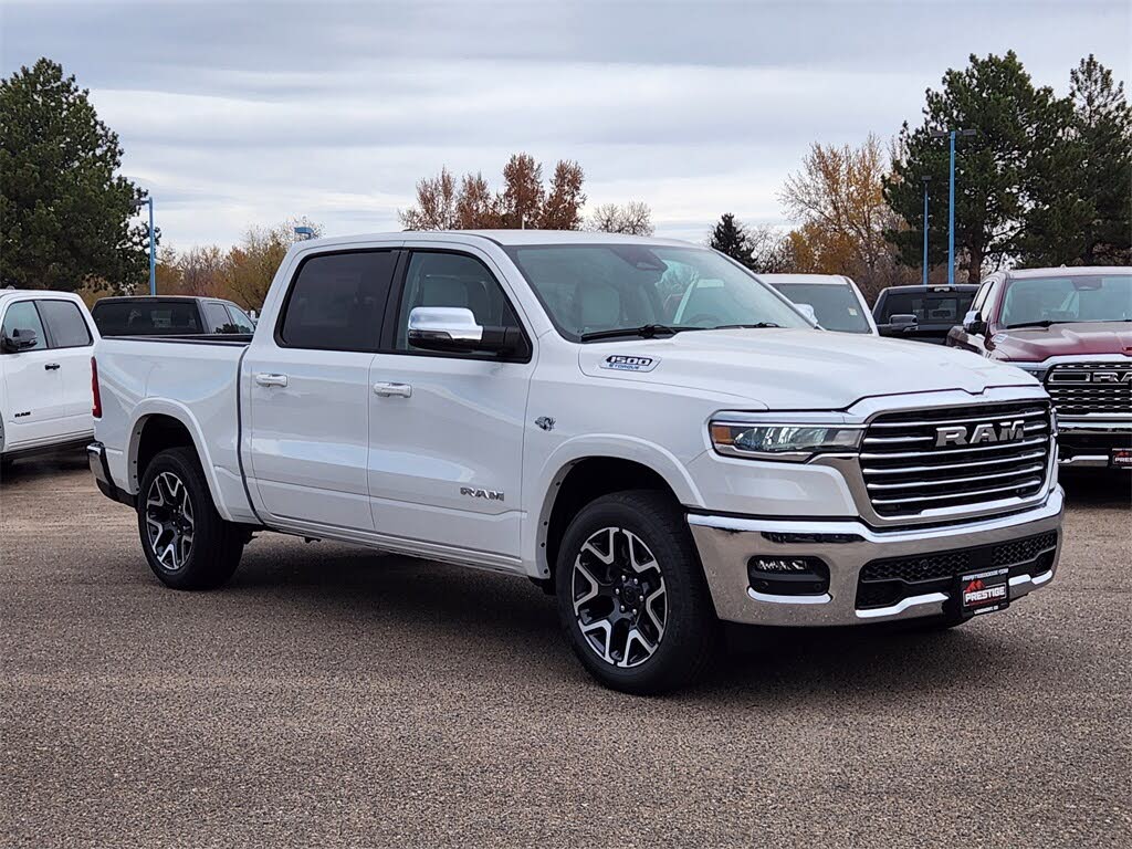 2026 RAM 1500 Laramie Crew Cab 4WD