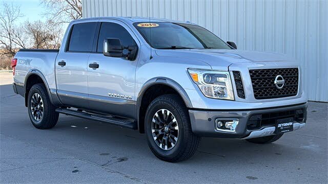2019 Nissan Titan PRO-4X Crew Cab 4WD