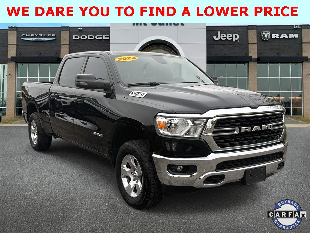2024 RAM 1500 Big Horn Crew Cab 4WD
