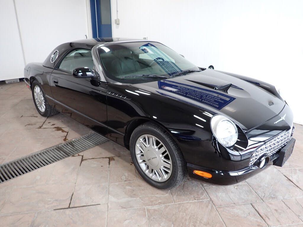 2002 Ford Thunderbird Deluxe RWD