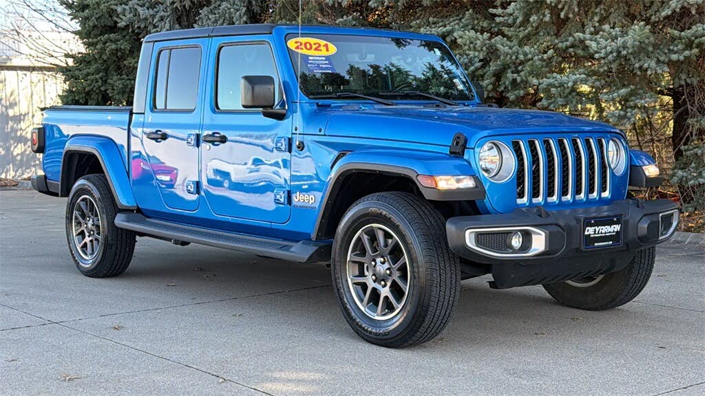 2021 Jeep Gladiator Overland Crew Cab 4WD