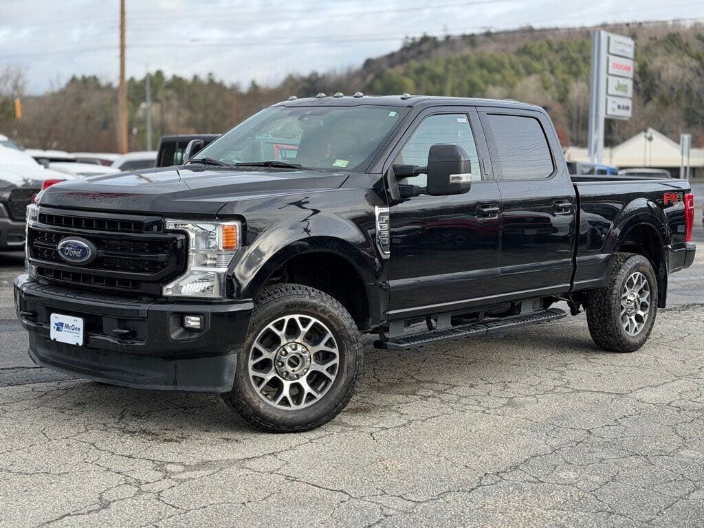 2022 Ford F-350 Super Duty Lariat Crew Cab 4WD