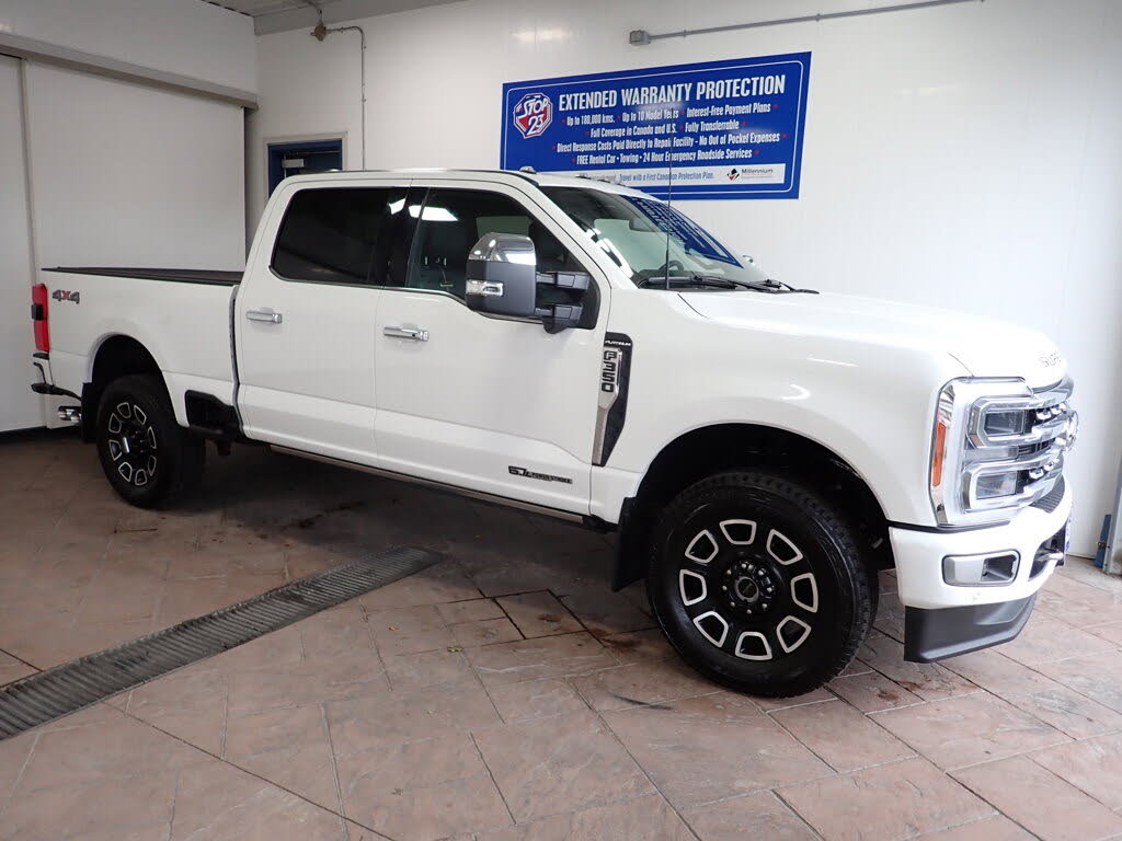 Ford F-350 Super Duty Platinum Crew Cab 4WD 2023
